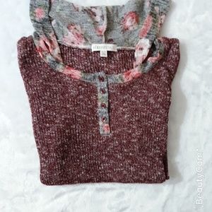 Aeropostale Tops - Aeropostal thin floral top with a hoodie Aeropostale Tops - Aeropostal thin floral top with a hoodie